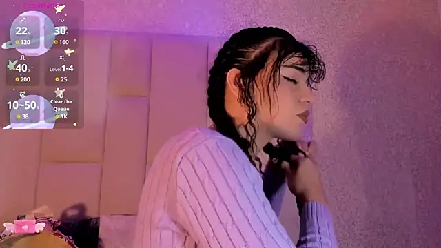 Summer walkerr online show from February 8, 2025, 12:28 pm