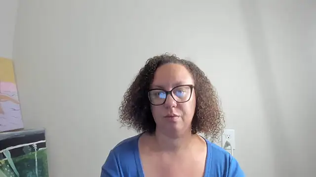 Paisleehaze online show from October 12, 2025, 10:38 am