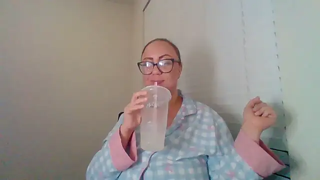 Paisleehaze online show from February 7, 2026, 5:15 am