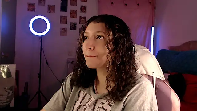 Snapshot of AllyDonfort chatting on February 9, 2026, 11:03 pm AllyDonfort online show from February 9, 2026, 11:03 pm