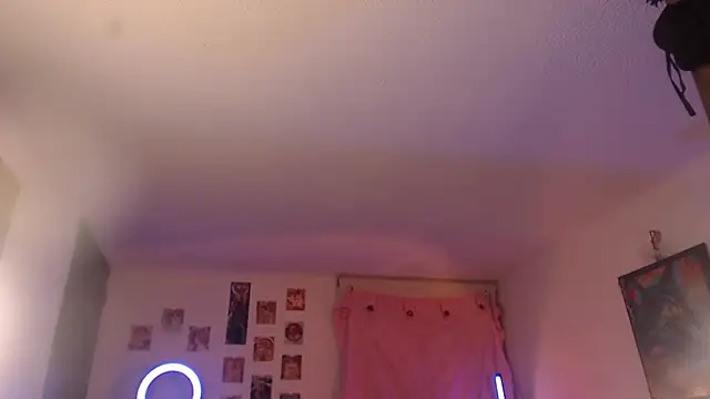 Snapshot of AllyDonfort chatting on March 19, 2026, 3:06 am AllyDonfort online show from March 19, 2026, 3:06 am