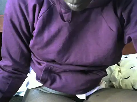 Cute ninah online show from October 13, 2025, 1:34 pm