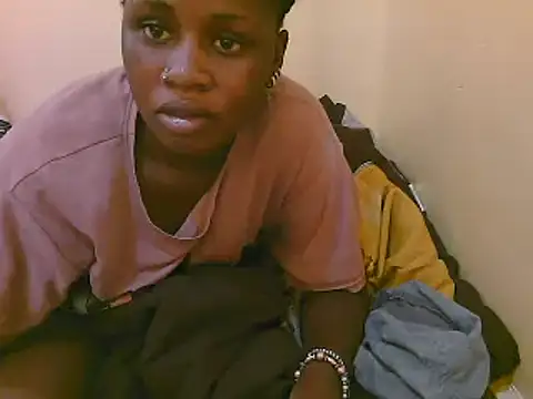 baby-jenaya online show from December 6, 2024, 10:10 am