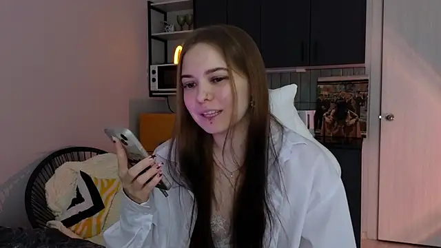 Snapshot of doll_lol_ chatting on November 27, 2025, 5:57 pm doll lol online show from November 27, 2025, 5:57 pm