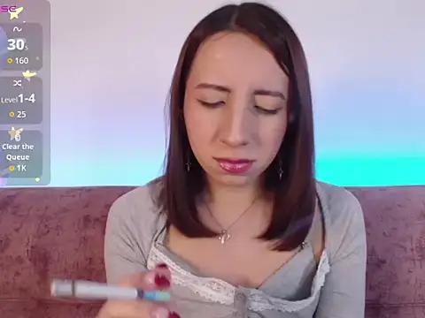 Miiaa doll online show from February 17, 2026, 1:36 am