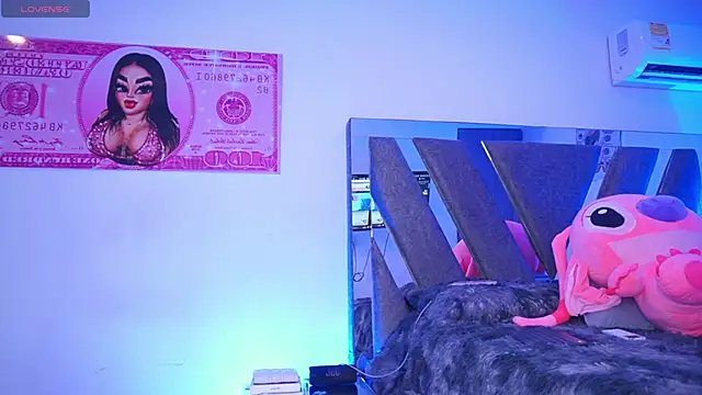 Snapshot of Caramelo_Exotic chatting on May 13, 2026, 6:09 am Caramelo Exotic online show from May 13, 2026, 6:09 am