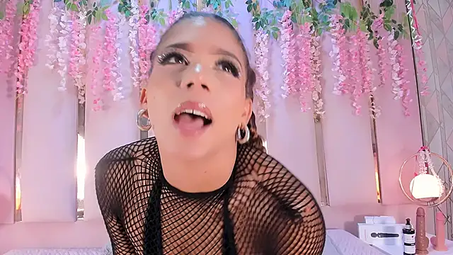 AlinaSweett online show from February 28, 2025, 8:18 pm