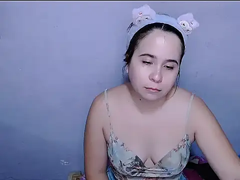 Snapshot of SubLayla01 chatting on February 10, 2026, 5:34 pm SubLayla01 online show from February 10, 2026, 5:34 pm