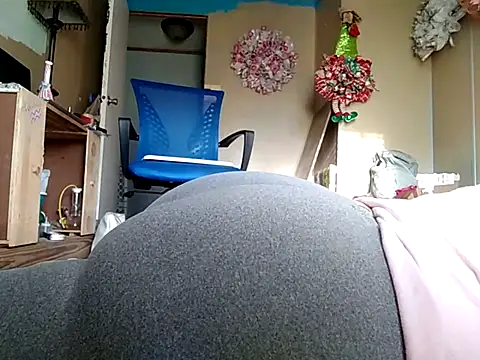 missthickness35 Pika online show from September 18, 2025, 1:25 pm