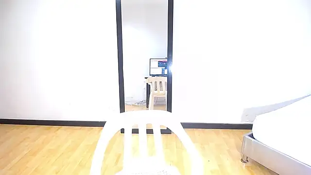 exotic karmella online show from September 25, 2025, 8:59 pm