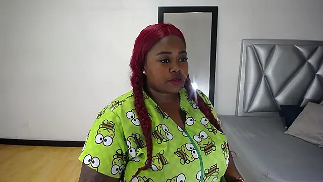 exotic karmella online show from January 5, 2026, 9:29 pm