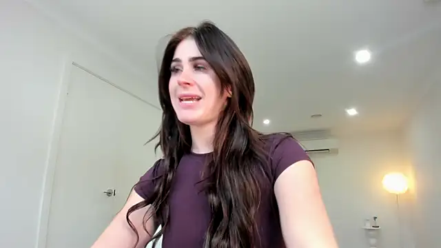 aus queen online show from October 10, 2025, 12:44 am