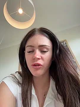 aus queen online show from March 23, 2026, 10:53 pm