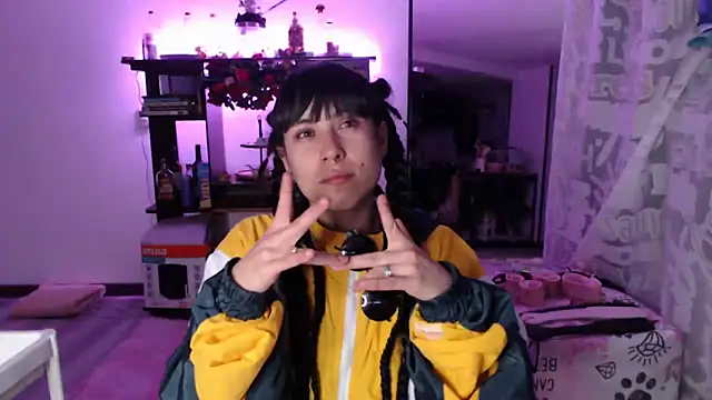 Snapshot of Hellen_dumont chatting on February 11, 2026, 12:43 am Hellen dumont online show from February 11, 2026, 12:43 am