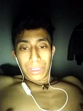 Flaquito pitudo online show from March 16, 2025, 10:11 am