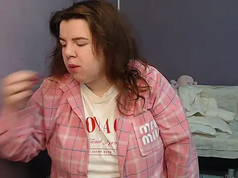 so shy online show from October 19, 2025, 7:00 am