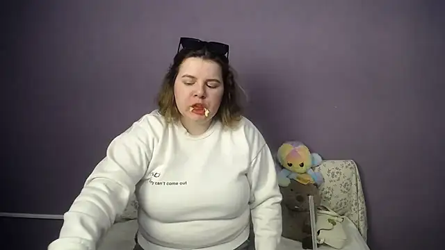 so shy online show from March 23, 2026, 6:24 am