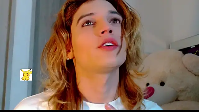 Snapshot of honey_skin chatting on March 2, 2025, 8:48 am honey skin online show from March 2, 2025, 8:48 am