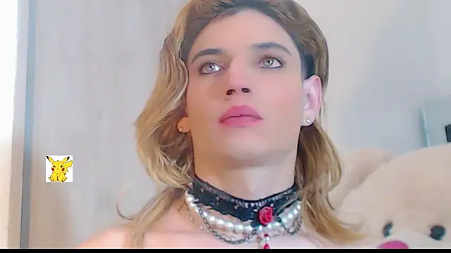 Snapshot of honey_skin chatting on February 25, 2025, 6:25 am honey skin online show from February 25, 2025, 6:25 am