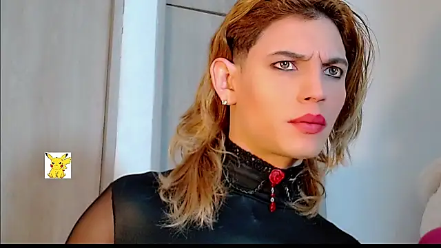 Snapshot of honey_skin chatting on February 26, 2025, 5:35 am honey skin online show from February 26, 2025, 5:35 am