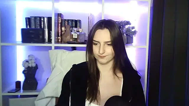 X Alisa online show from March 1, 2026, 7:47 pm