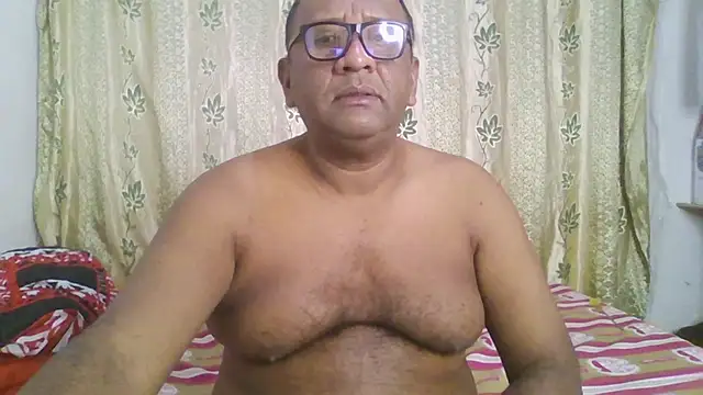 Beargryzzly online show from December 7, 2024, 2:36 am