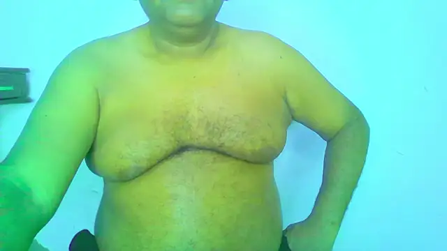 Beargryzzly online show from November 23, 2025, 5:56 pm