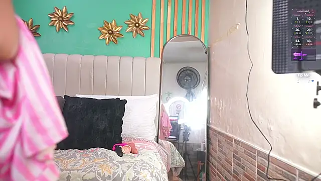 katlyn martins online show from December 21, 2025, 1:35 pm