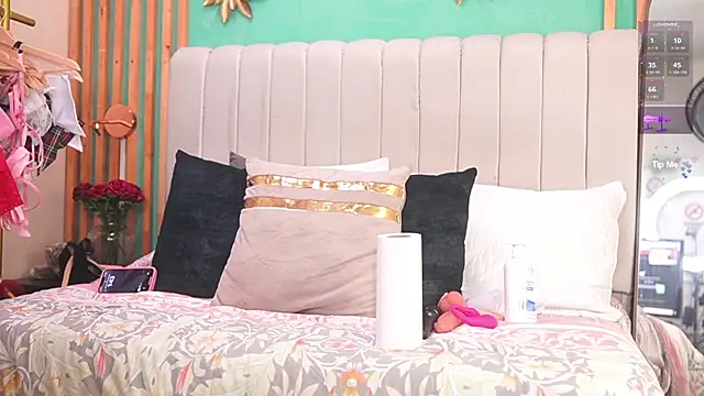 katlyn martins online show from December 18, 2025, 6:45 pm