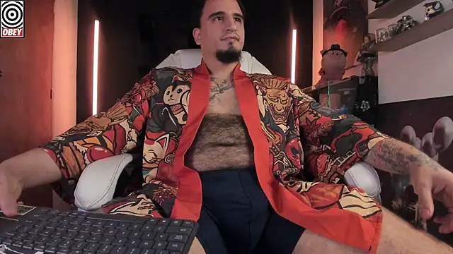 kingbear777 online show from April 10, 2026, 3:13 am