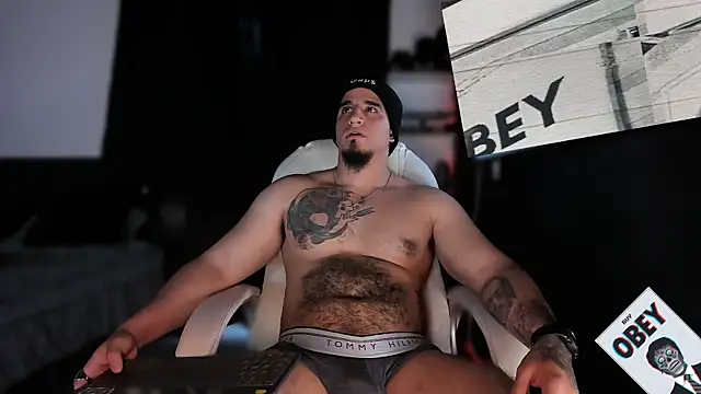 kingbear777 online show from February 10, 2025, 1:14 am