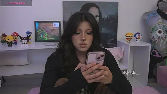 Ag4ta  online show from November 21, 2025, 2:54 am