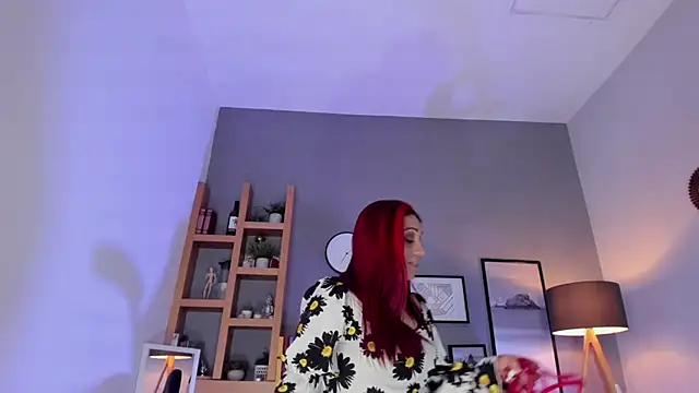 helenaduque  online show from March 21, 2026, 12:09 pm