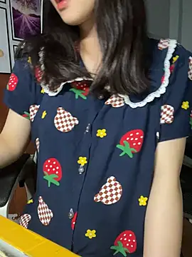 Snapshot of Suri_amabel chatting on February 22, 2025, 1:02 pm Suri amabel online show from February 22, 2025, 1:02 pm