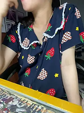 Snapshot of Suri_amabel chatting on February 23, 2025, 4:17 am Suri amabel online show from February 23, 2025, 4:17 am