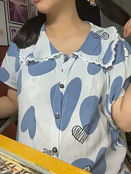 Snapshot of Suri_amabel chatting on March 4, 2025, 4:38 am Suri amabel online show from March 4, 2025, 4:38 am