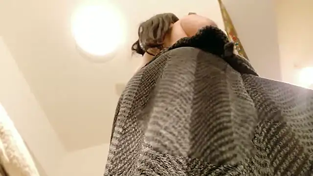 xxxYUKARIxxx online show from March 3, 2025, 8:41 am