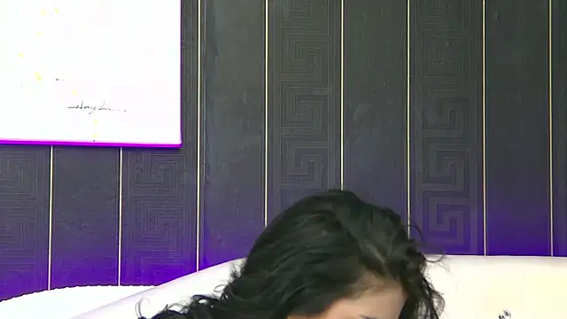 SophiaVilner online show from March 9, 2025, 7:26 pm