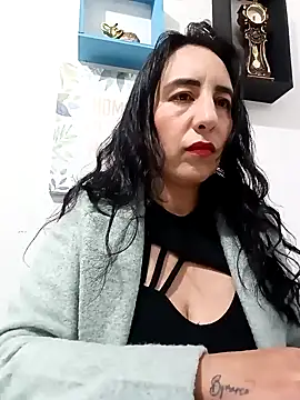 Snapshot of christine-x chatting on January 24, 2025, 10:19 pm christine-x online show from January 24, 2025, 10:19 pm