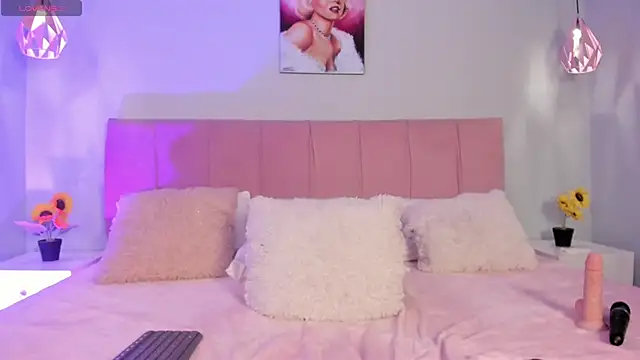 ScarletGV online show from November 19, 2025, 5:35 pm