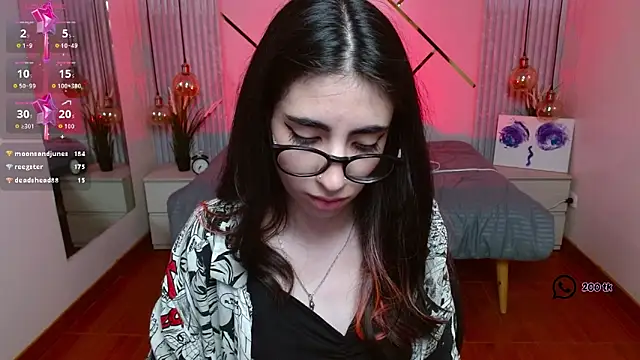 Snapshot of LenaRoses chatting on May 27, 2026, 1:57 am LenaRoses online show from May 27, 2026, 1:57 am