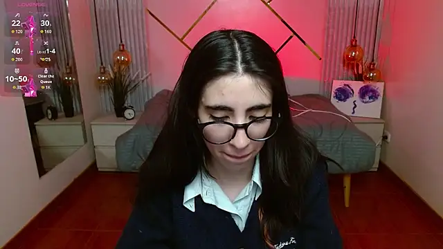 Snapshot of LenaRoses chatting on May 13, 2026, 7:10 pm LenaRoses online show from May 13, 2026, 7:10 pm