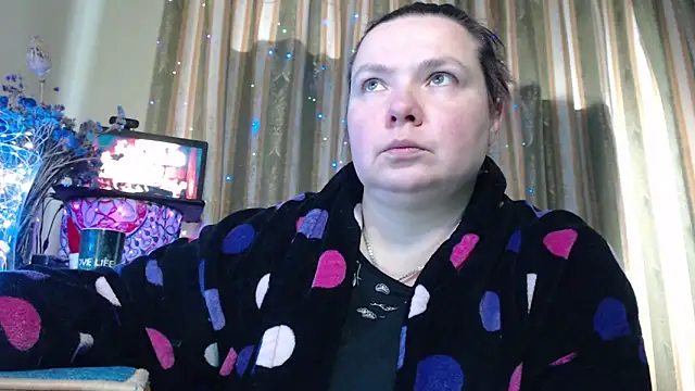 Snapshot of amorelara chatting on February 1, 2026, 7:06 am amorelara online show from February 1, 2026, 7:06 am