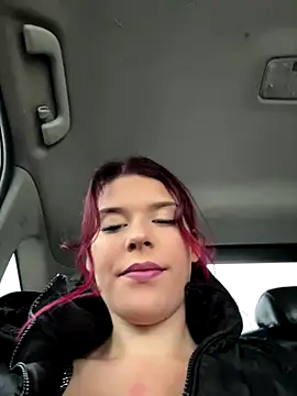 RiriRoseey online show from November 8, 2025, 9:02 am