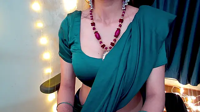 Snapshot of sassysonia chatting on February 19, 2026, 6:38 pm sassysonia online show from February 19, 2026, 6:38 pm