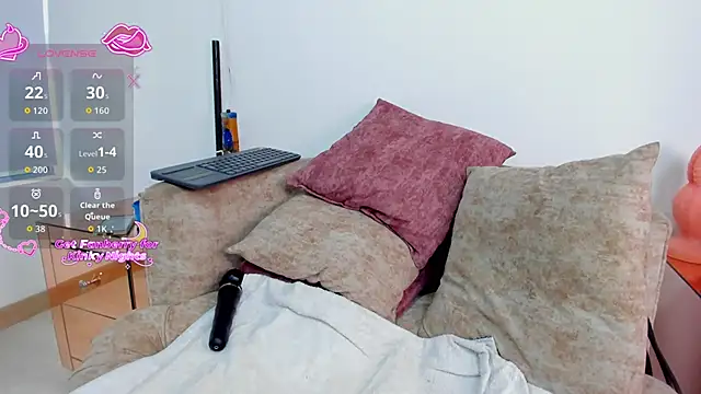 quimeralady online show from November 21, 2025, 11:09 am