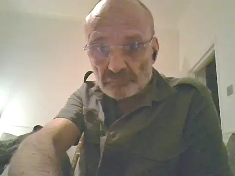 Shyboy817 online show from November 11, 2025, 2:06 am