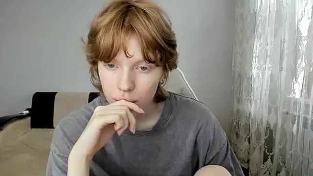 Snapshot of StellaDavis chatting on July 8, 2026, 11:00 am StellaDavis online show from July 8, 2026, 11:00 am