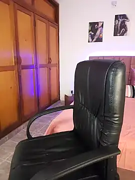 charlotte bayron02 online show from April 12, 2026, 12:36 am