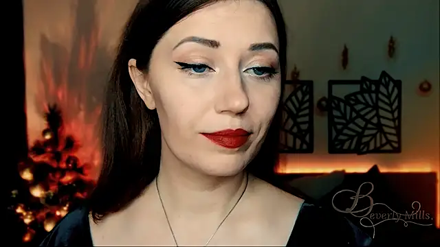 Snapshot of MissBeverlyMills chatting on December 19, 2024, 9:38 pm MissBeverlyMills online show from December 19, 2024, 9:38 pm